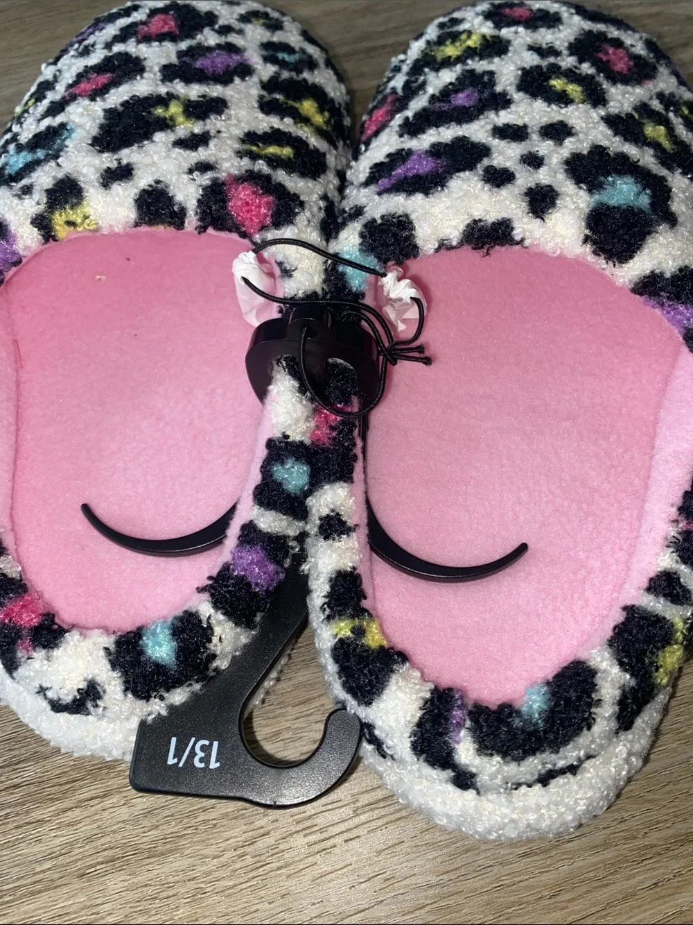 wonder nation Pink Lined Fuzzy Leopard Print Kids Slippers